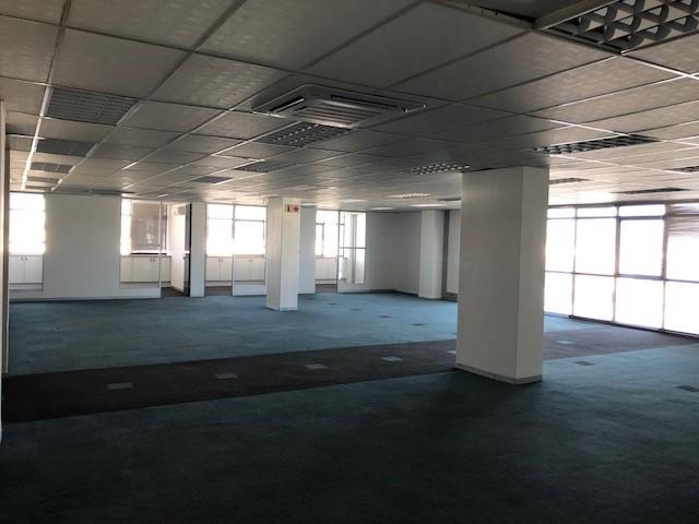 To Let commercial Property for Rent in Paarden Eiland Western Cape